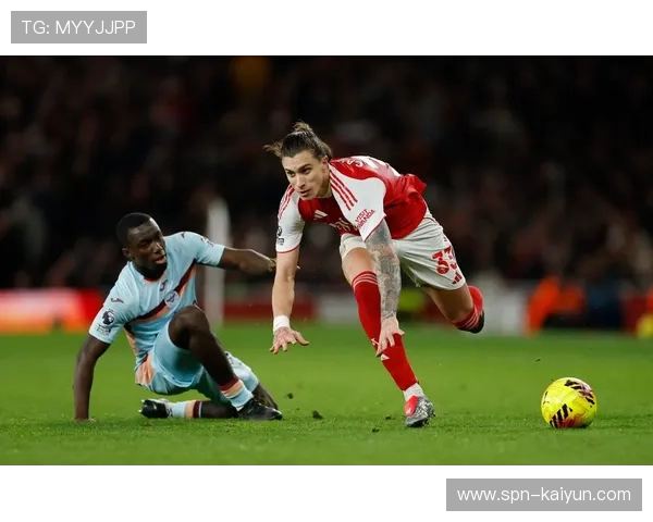 阿森纳联赛紧追榜首,英超争冠格局渐趋明朗 阿森纳联赛紧追榜首,英超争冠格局渐趋明朗